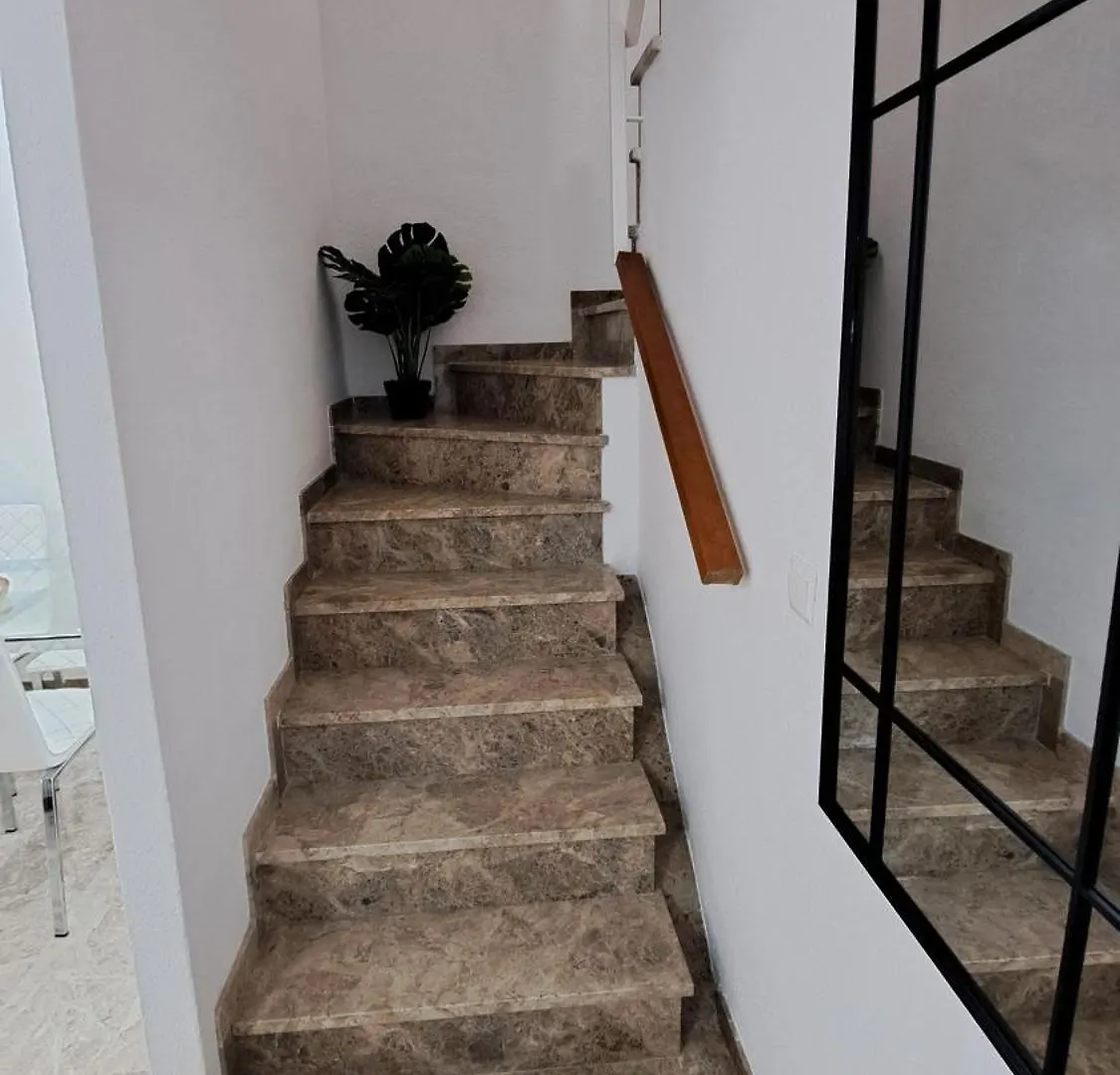 Apartamentos Maria Cristina Con Parking Gratis Cordoue 0*,  Espagne