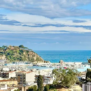 https://atico-con-vistas-al-mar-a-un-paso-del-centro.catalonia-hotels.com